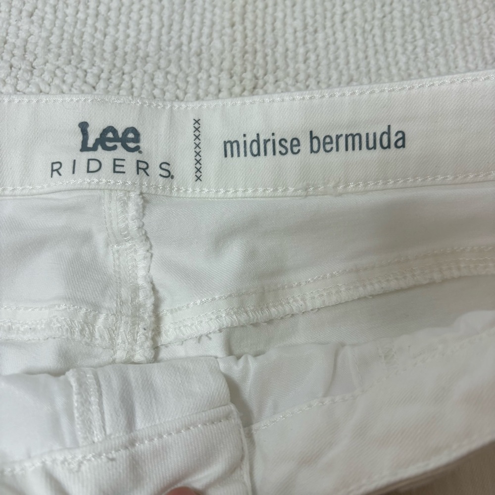 Riders by Lee White Women's Bermuda Shorts - Picture 5 of 8